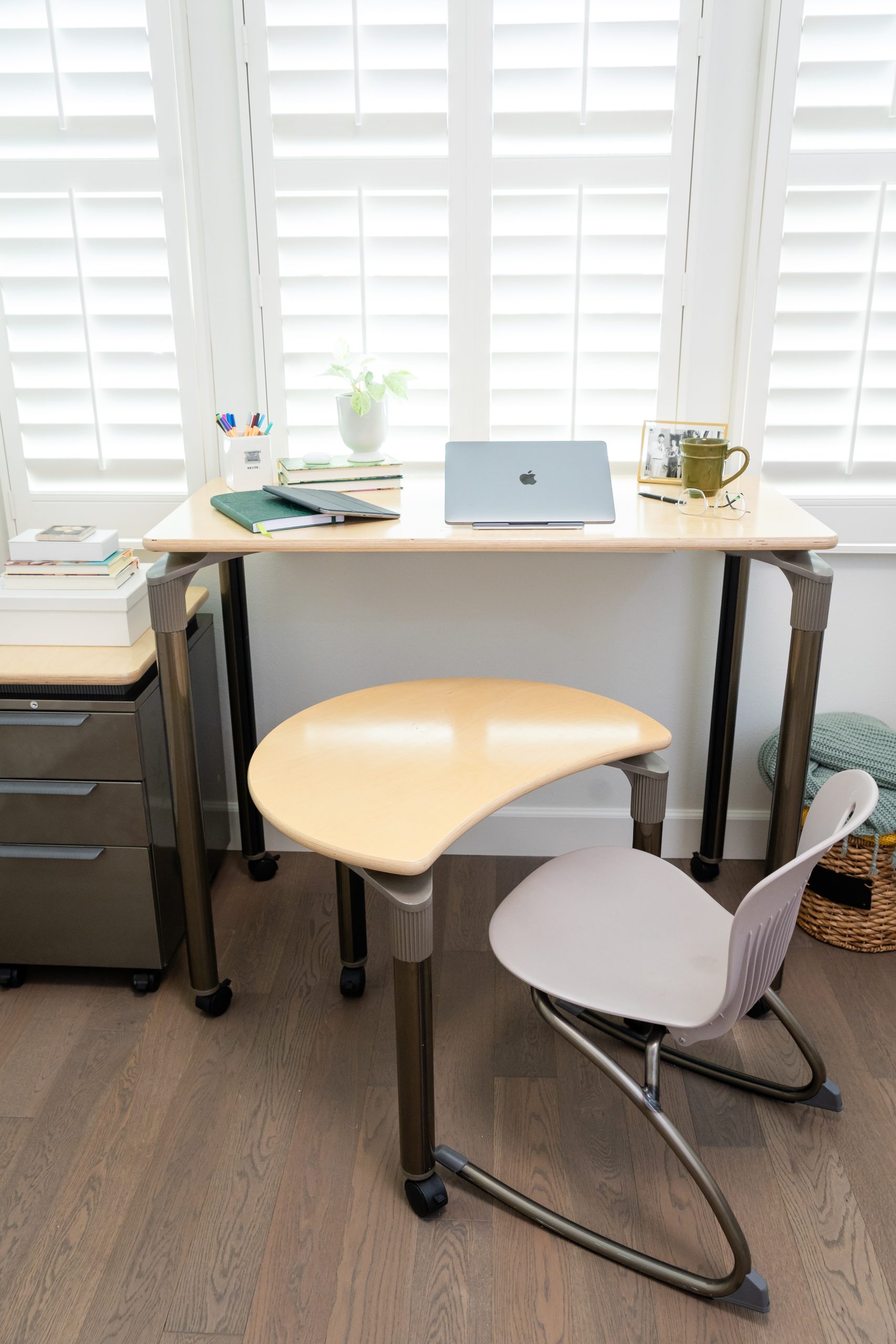 Plateau Filing Cabinet in Natural Wood