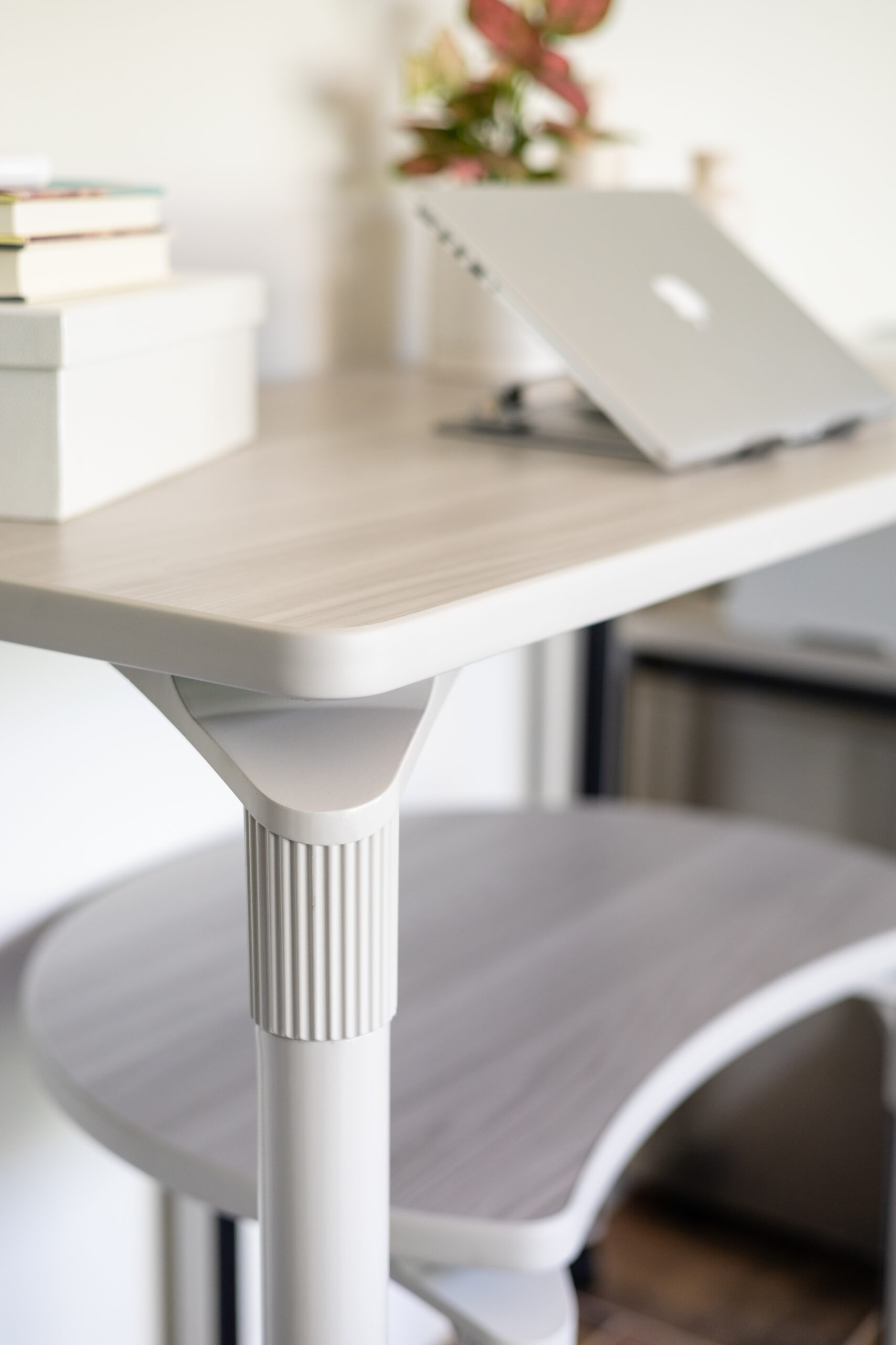 Plateau Moon Table Grey And Moonstone - Image 5